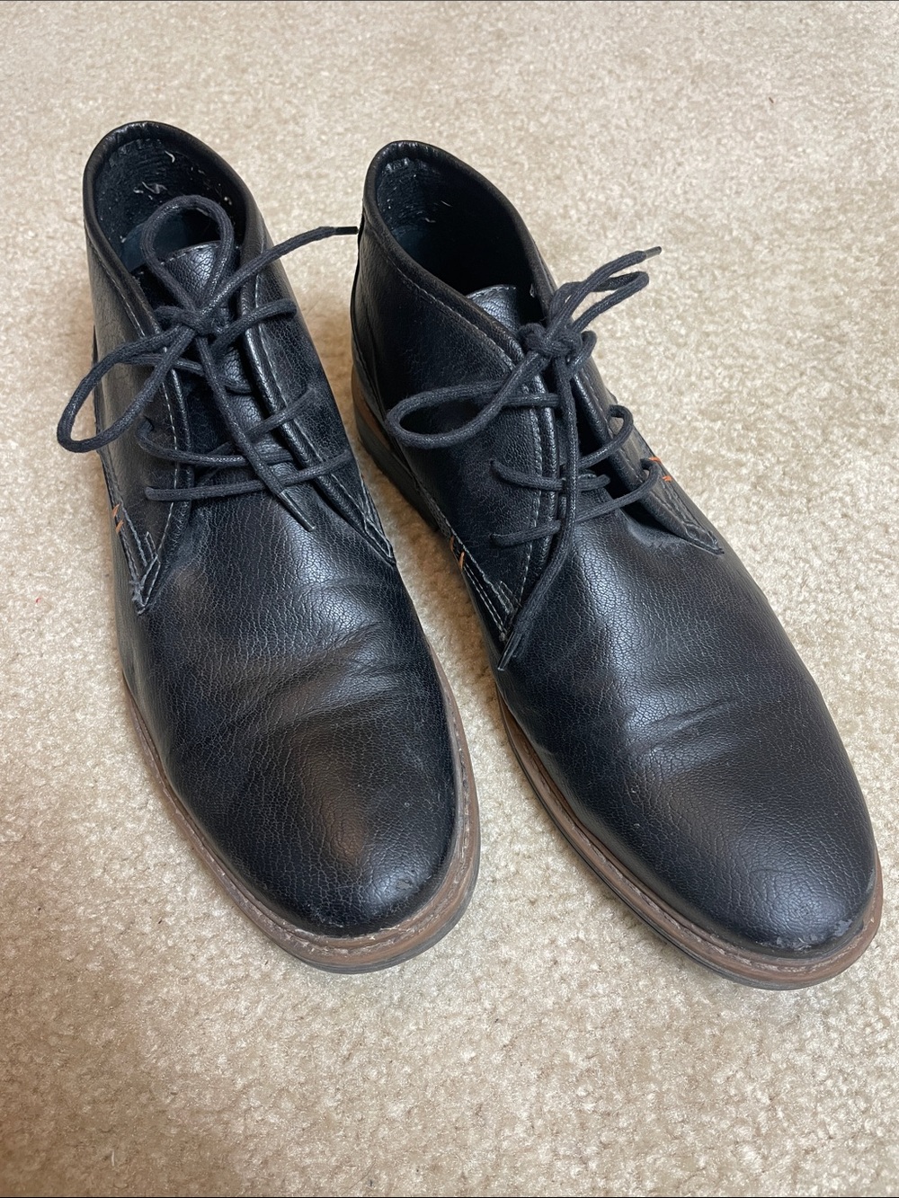 Varese Gobi II Chukka Boots Mens 10.5 Black Textured Lace
Up Desert Boots 350096